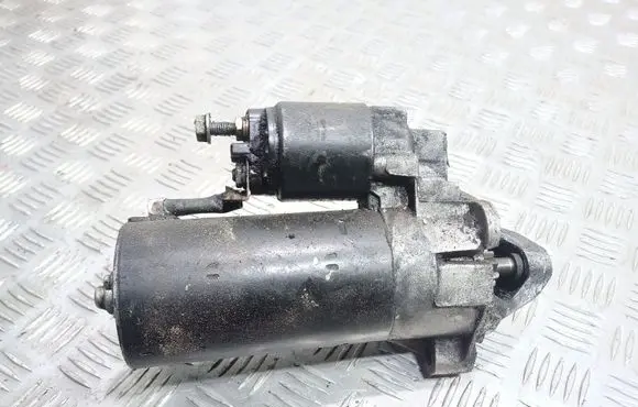 Volkswagen PASSAT B5.5 Starter motor