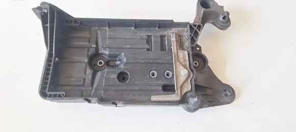 Battery tray