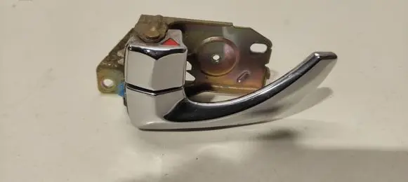 KIA Sorento Rear door interior handle E035