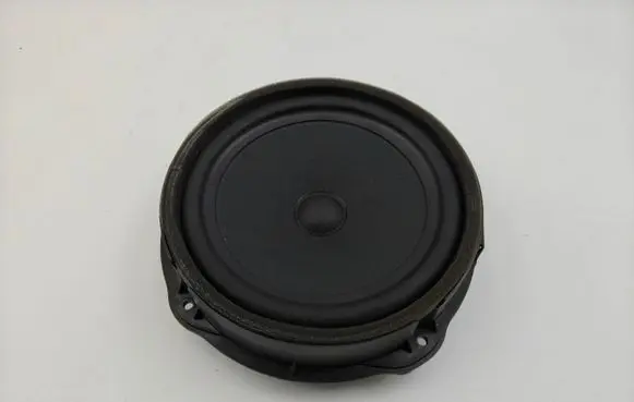 Audi Q3 F3 Front door speaker 83A035415