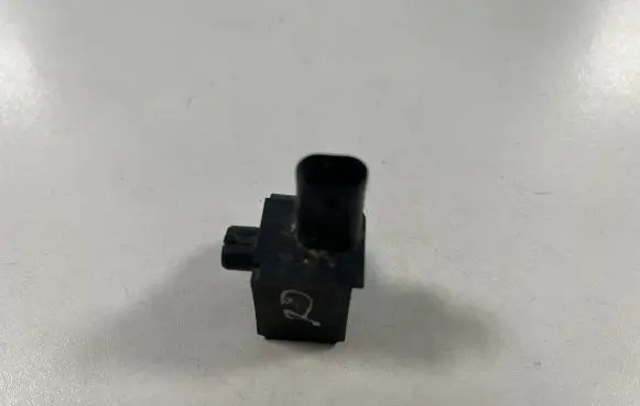 Chrysler Pacifica Airbag deployment crash/impact sensor 68245079AA