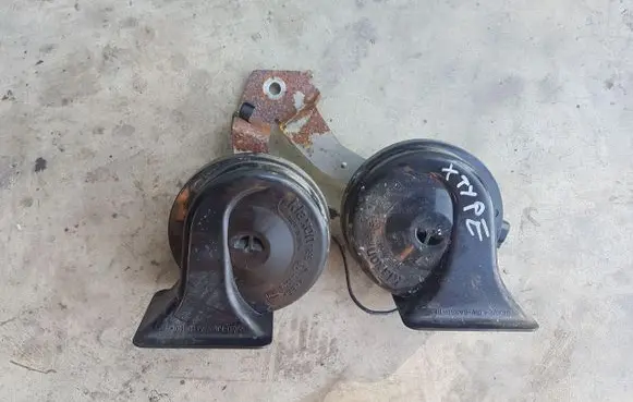 Jaguar X-Type Horn signal