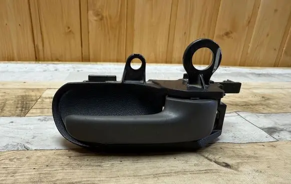 Toyota Yaris Rear door interior handle