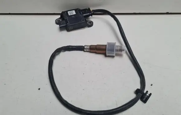 Volvo XC90 Lambda probe sensor 32203033 0281006956