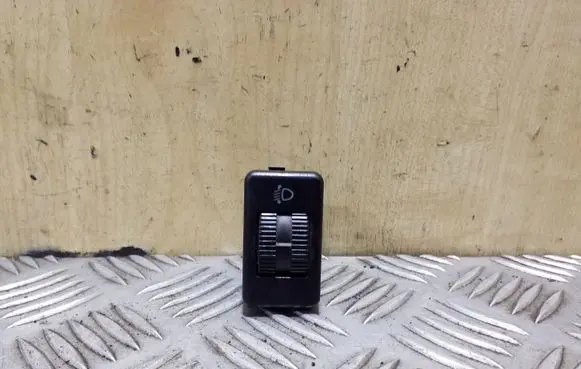 Volkswagen Transporter - Caravelle T4 Headlight level adjustment motor 701941333