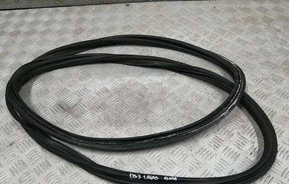 Citroen DS3 Seal rubber (tailgate) 