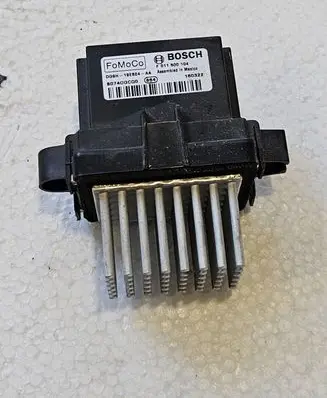 Ford Fusion II Heater blower motor/fan resistor DG9H19E624AA DG9H19E824AA