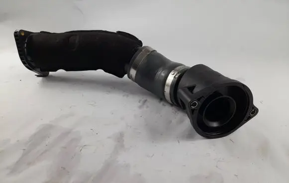 Volkswagen Golf VIII Intercooler hose/pipe 05L145762D ETM58N1AC26