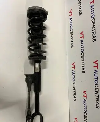 BMW 5 G30 G31 Front shock absorber/damper 6866630