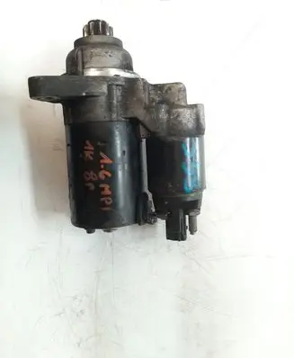 Audi A3 S3 8P Starter motor 