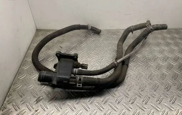 Ford Fusion II Thermostat/thermostat housing CJ5E8K556AB DG9318C266HB