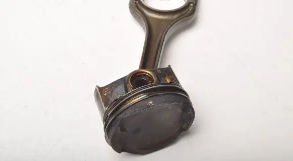 Audi A3 S3 8V Piston with connecting rod DADA