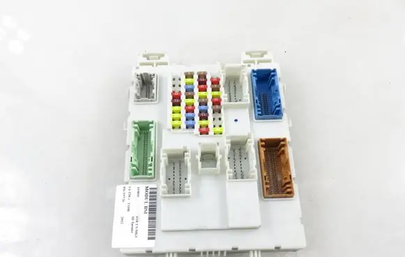 Ford Focus Central body control module BV6T14014CJC BV6N14A073FP