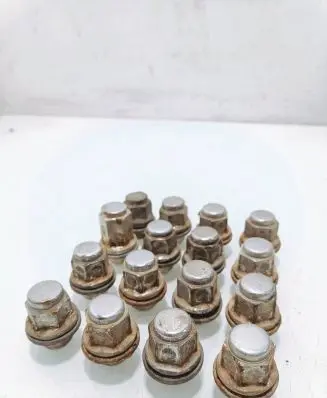 Toyota Corolla E120 E130 Nuts/bolts 