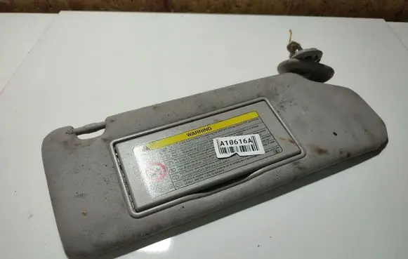 Toyota Avensis T250 Sun visor
