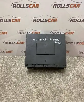 Volkswagen Touran I Comfort/convenience module 1K0937049F H26S0302 F005V00216