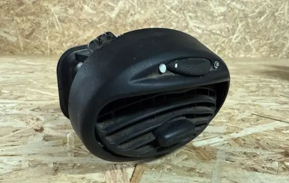 Ford Focus Dash center air vent grill 98AB19893AK