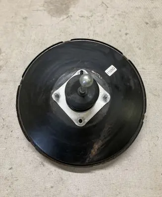 Volkswagen Caddy Brake booster 1T1614105S