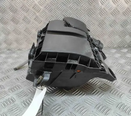 Opel Vivaro Air filter box 9828002080