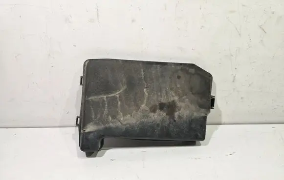 Toyota Prius (XW30) Fuse box cover 8266247090