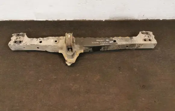 Toyota Avensis T270 Front subframe