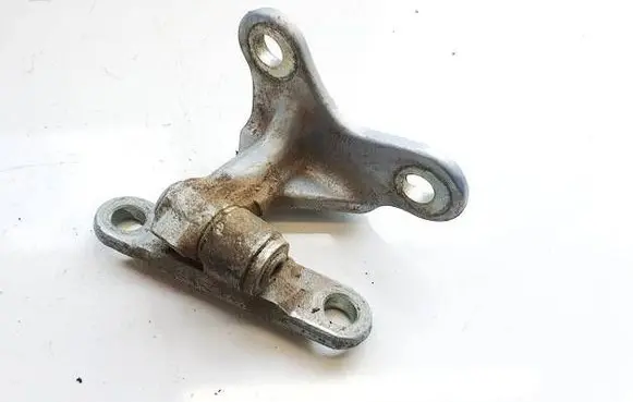Mitsubishi Colt Rear door lower hinge