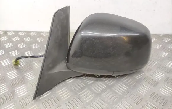 Front door electric wing mirror