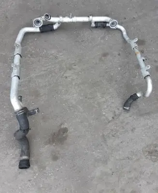 Audi Q7 4L Engine coolant pipe/hose