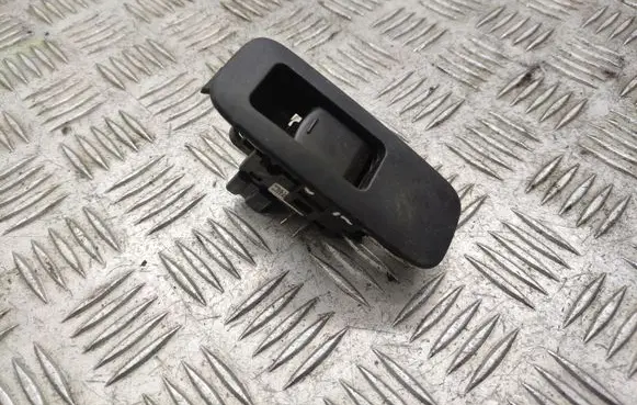 Nissan Qashqai+2 Electric window control switch 25412JD000