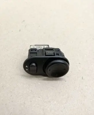 Opel Zafira A Wing mirror switch 09226861