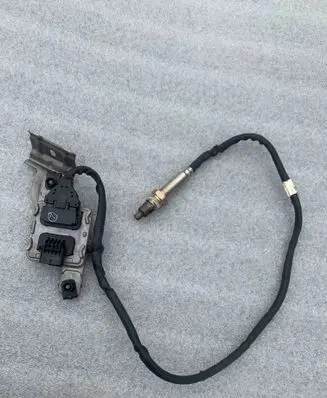Volkswagen Caddy Lambda probe sensor 04L907805AS
