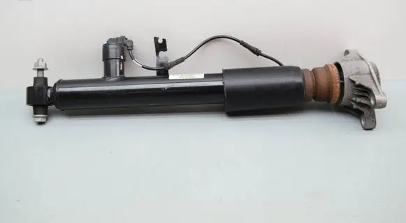 BMW 4 G22 G23 G24 G26 Rear shock absorber/damper 6886243A01