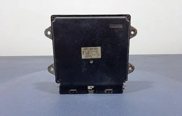 Mitsubishi Colt CZ3 Engine control unit/module ECU 1860A710