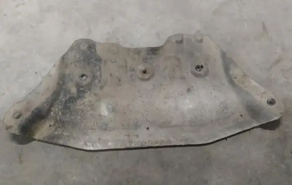 Volvo S60 Engine splash shield/under tray 31280620