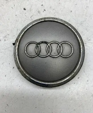 Audi A6 S6 C5 4B Original wheel cap 4B0601170A