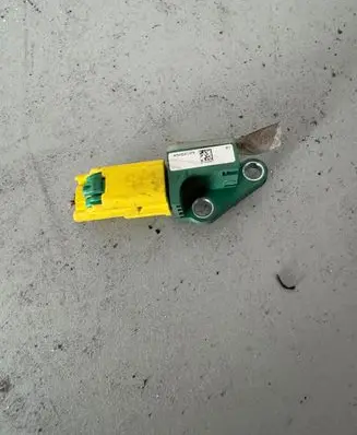 Volkswagen PASSAT B6 Airbag deployment crash/impact sensor 3C0909606