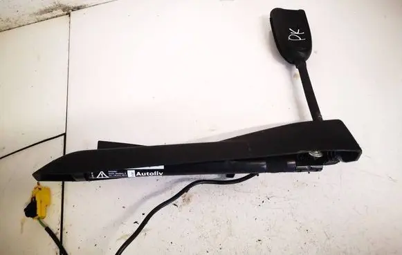 Opel Astra J Front seatbelt buckle 13332663