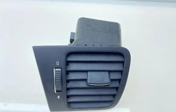 Subaru Outback Dashboard side air vent grill/cover trim 66110AG000 66110AG 66110AG001