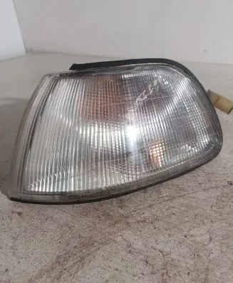 Hyundai Pony Front indicator light 01933