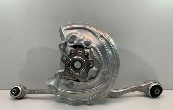 BMW X4 G02 Front wheel hub spindle knuckle 6882598