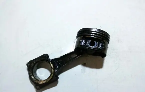 Peugeot 307 Piston with connecting rod