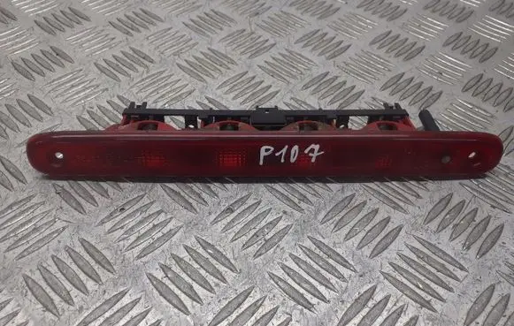 Peugeot 107 Third/center stoplight
