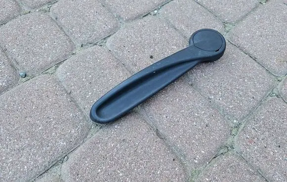 Opel Vivaro Seat adjustment knob 1215557X