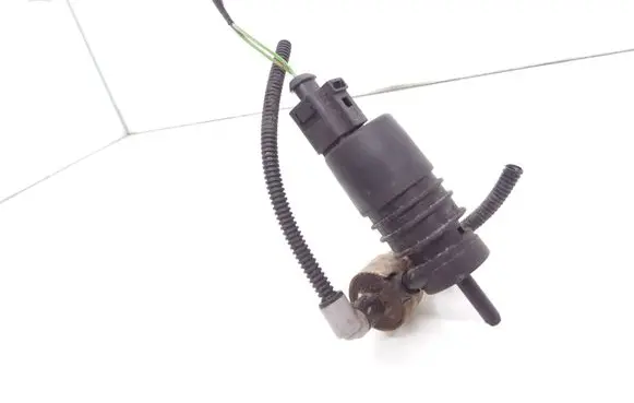 Skoda Roomster (5J) Windscreen/windshield washer pump 1K6955651