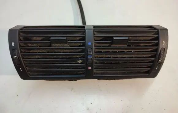 BMW X5 E53 Dash center air vent grill 8402221
