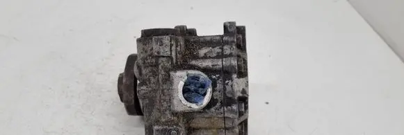 Volkswagen Golf IV Power steering pump 91130
