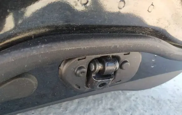 Ford Focus Rear door check strap stopper