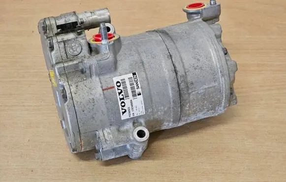 Volvo XC60 Supercharger P32260523
