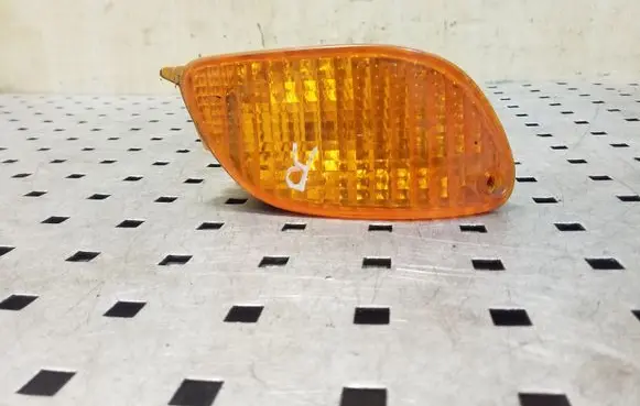Ford Focus Front indicator light XS4113368A