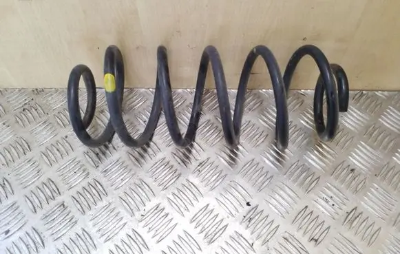 Toyota Yaris Rear coil spring